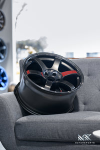 Volk Racing TE37 Saga SL wheel – view 3