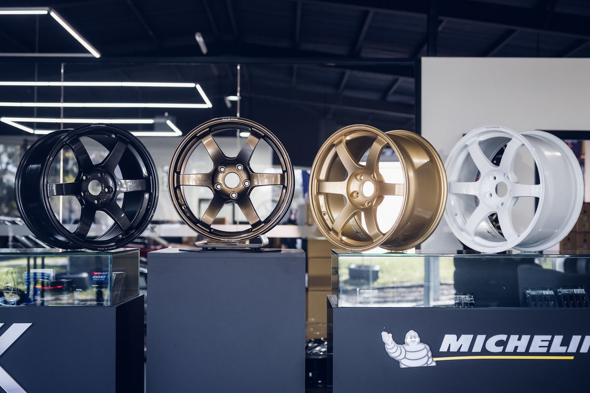 Volk Racing TE37 Saga SL wheel – view 14