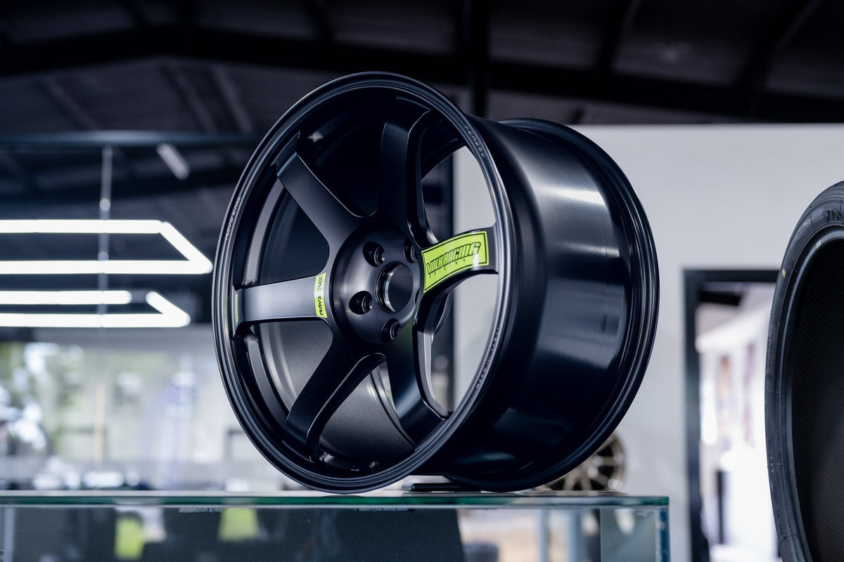 Volk Racing TE37 Saga SL M-Spec wheel – view 2