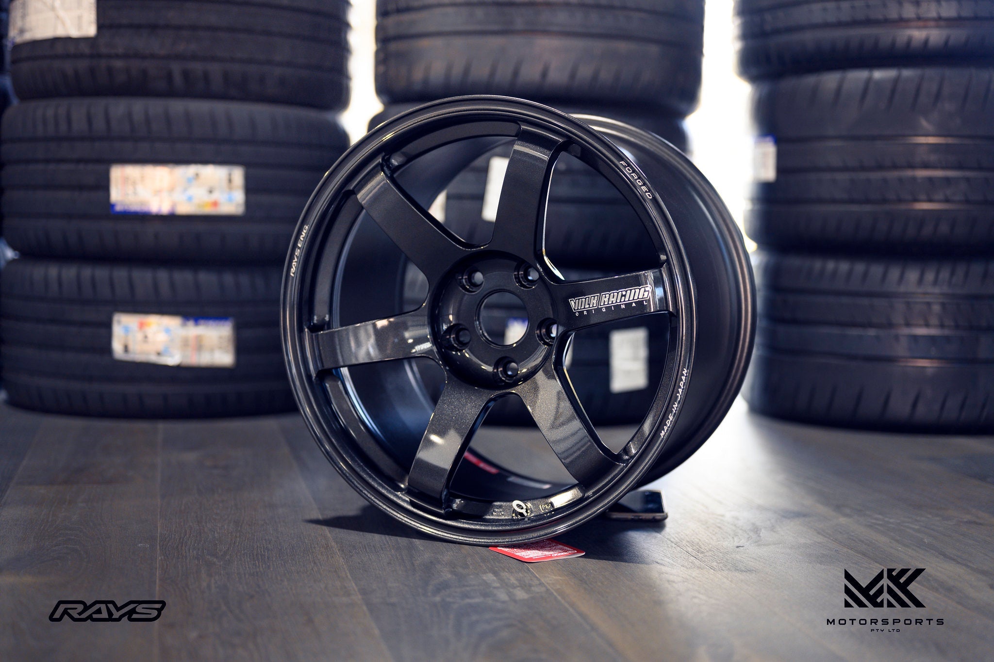 Volk Racing TE37 Saga wheel – view 3