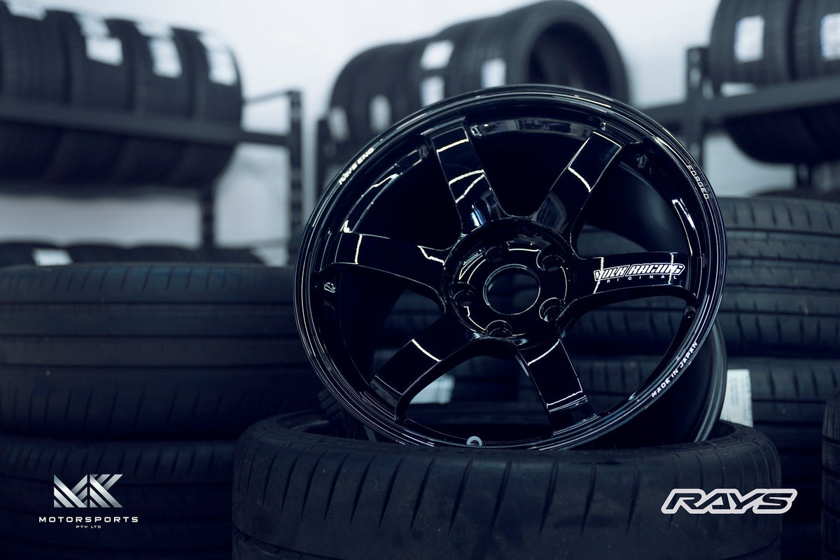 Volk Racing TE37 Saga wheel – view 6