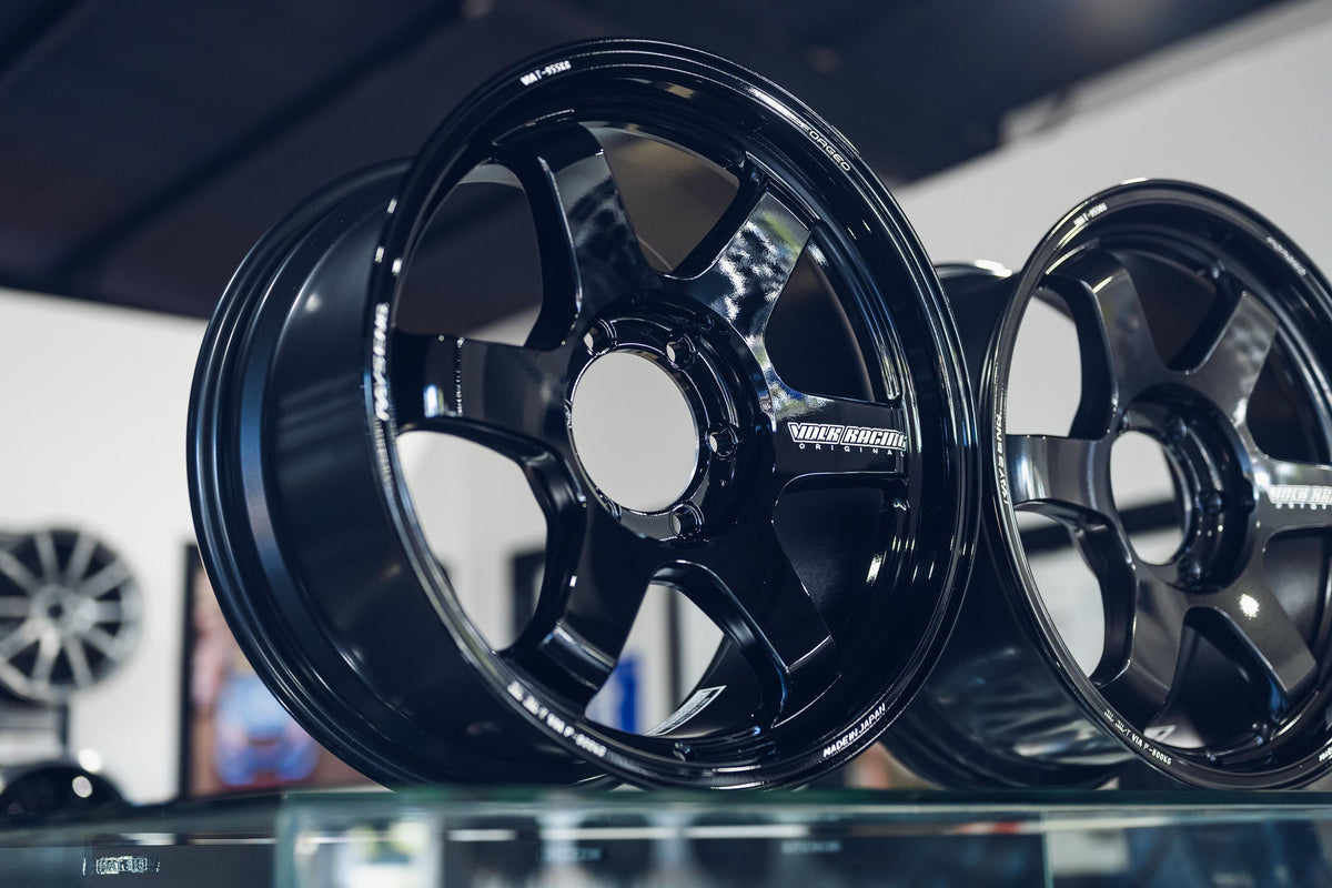 Volk Racing TE37 Ultra Large P.C.D. M-Spec Custom wheel – Black (BK)