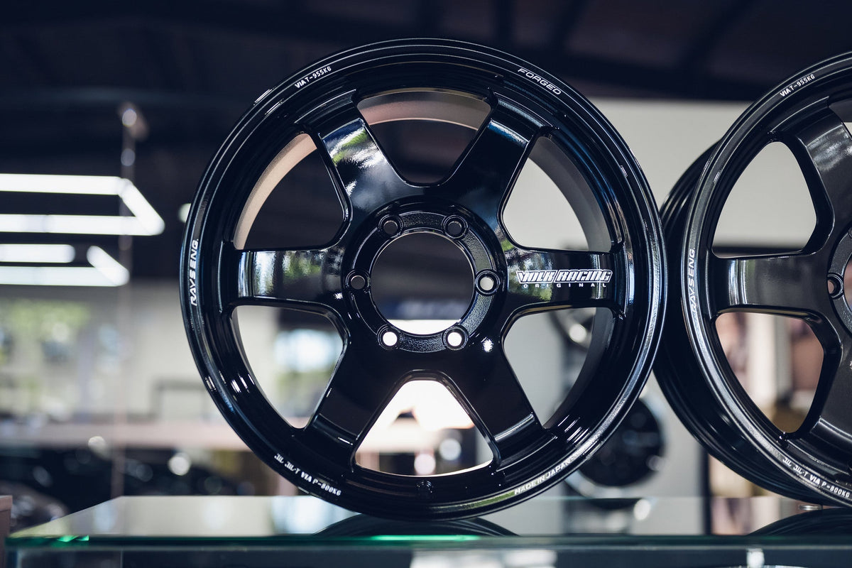 Volk Racing TE37 Ultra Large P.C.D. M-Spec Custom wheel – view 5