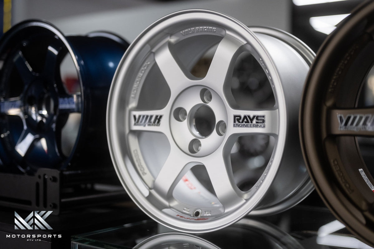 Volk Racing TE37SL wheel – Titanium Silver (TS)