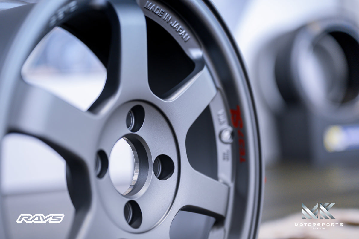 Volk Racing TE37SL wheel – view 6
