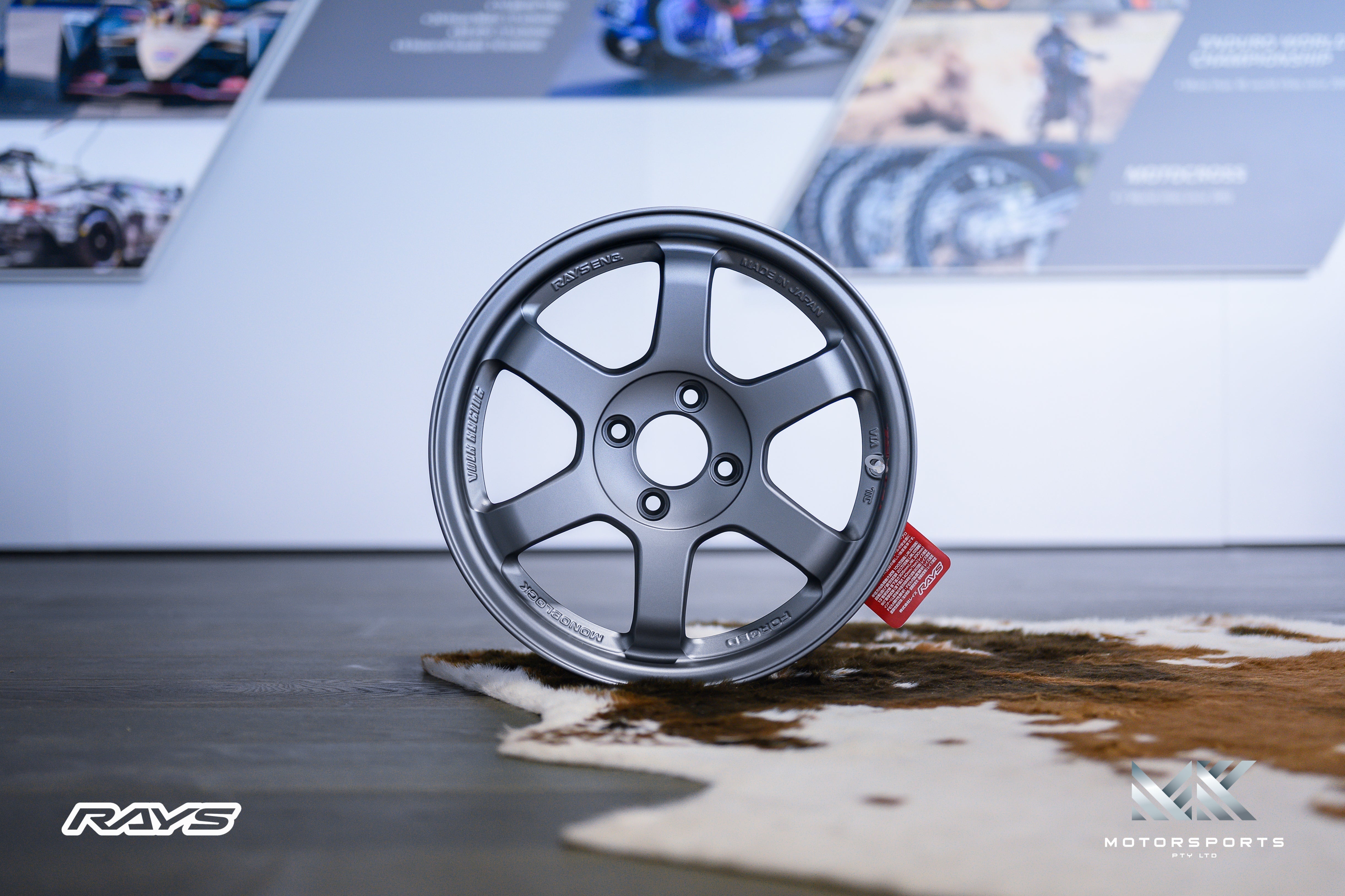 Volk Racing TE37SL wheel – view 3