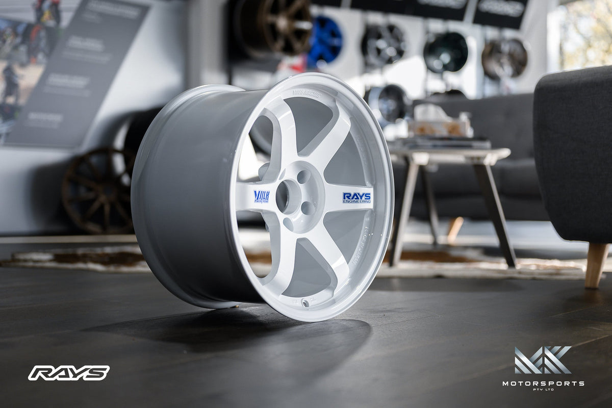 Volk Racing TE37SL wheel – view 6