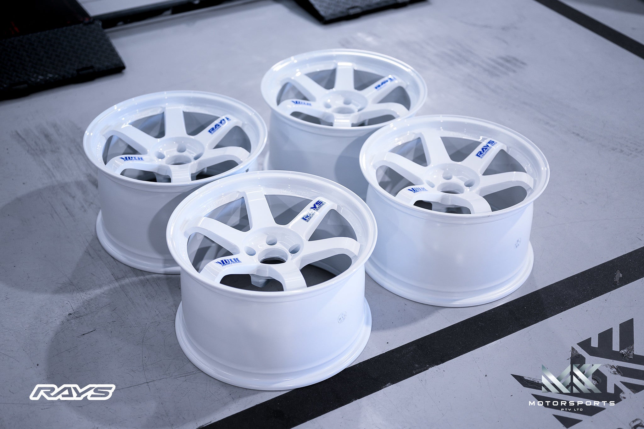 Volk Racing TE37SL for R34 GT-R wheel – view 3