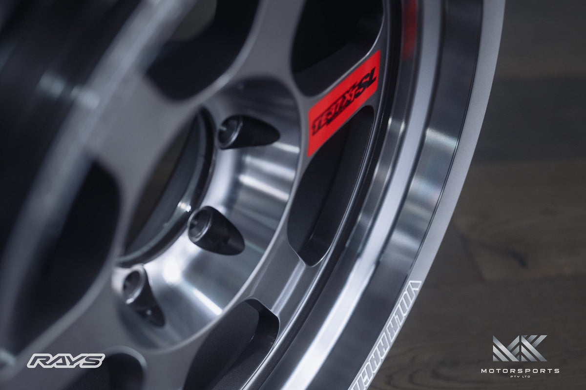 Volk Racing TE37XT SL M-Spec wheel – view 2