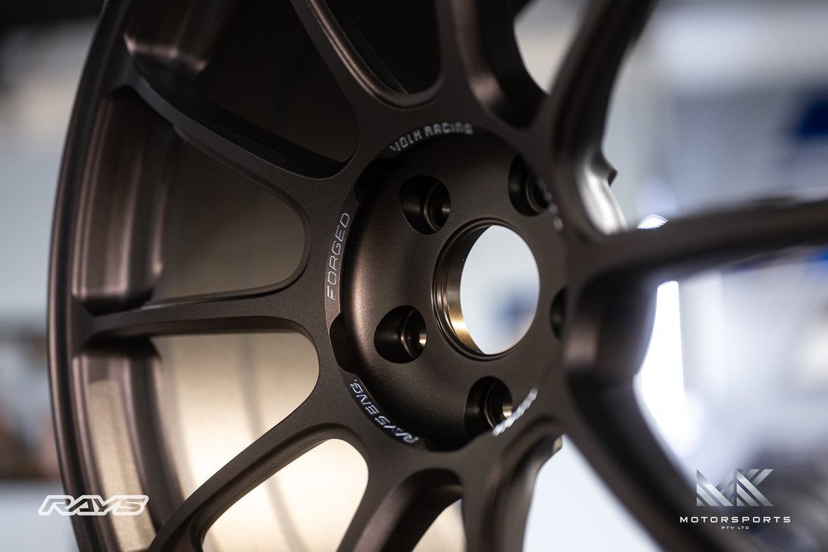Volk Racing ZE40 M-Spec wheel – view 7
